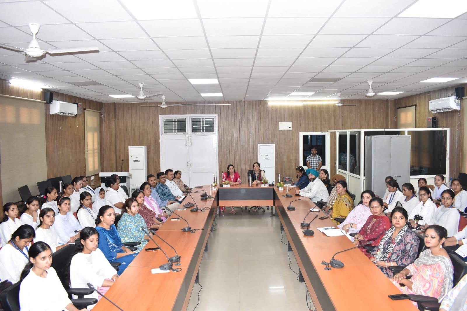 MOU Ficci Flo